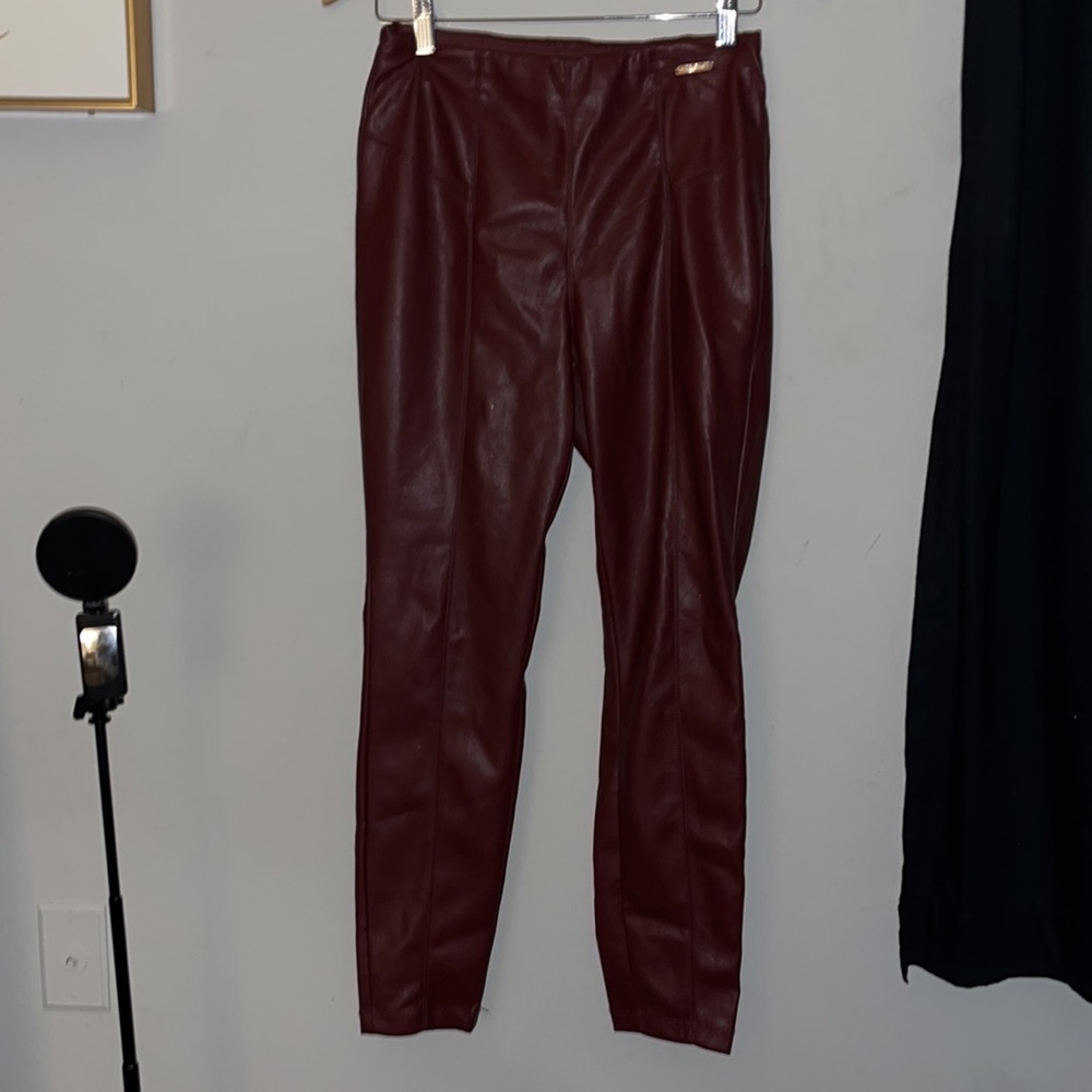 Marc Andrew New York straight pant in burgundy size S
